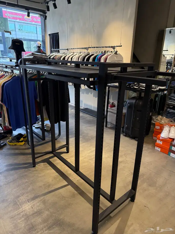 استاند لعرض الملابس للمحلات 2