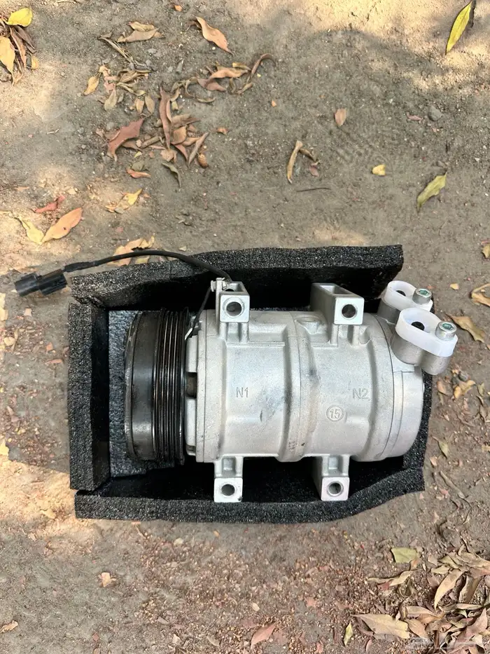 للبيع كمبرسن موستبيشي 2013 حوض غمارتين 1