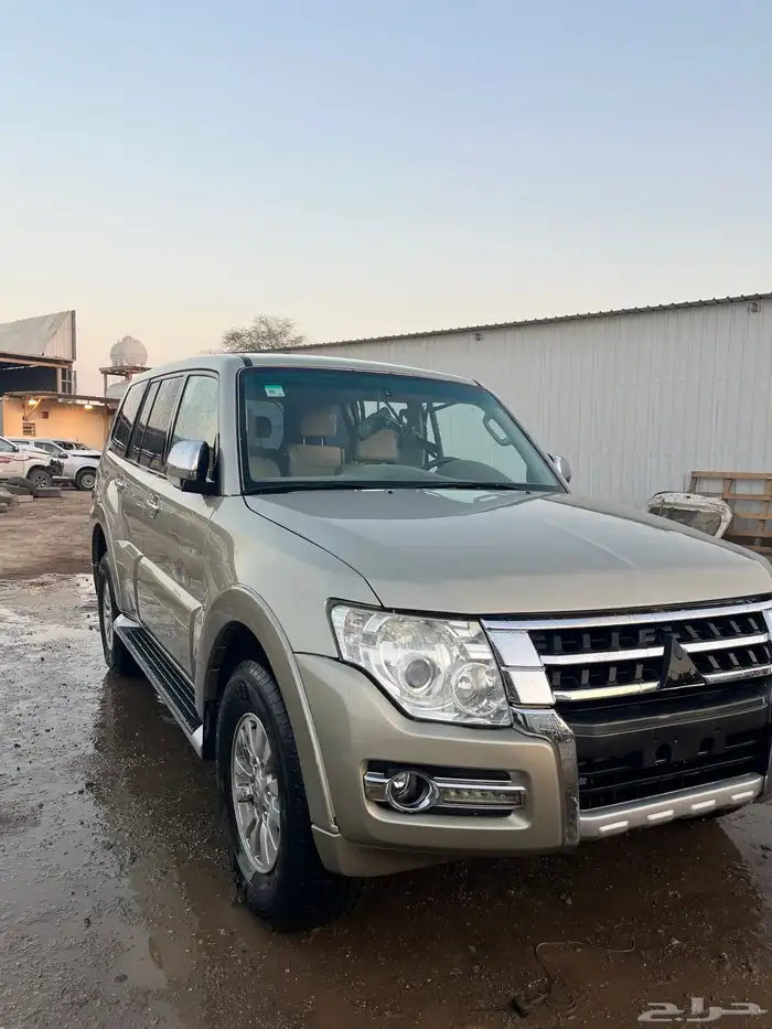 ميتسوبيشي باجيرو 2015 مصدوم قطع غيار فقط 4