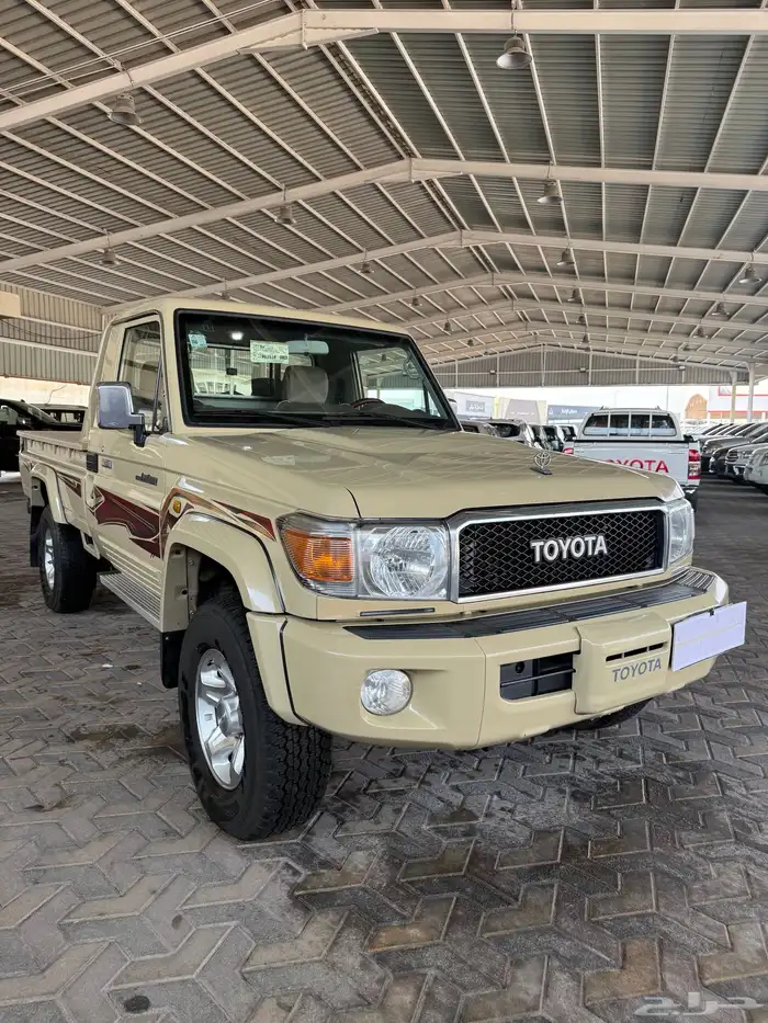 تويوتا شاص رفرف سعودي موديل 2018 6