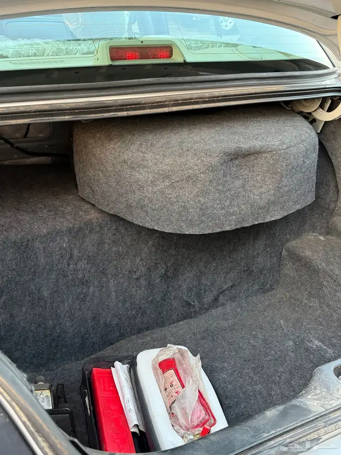 للبيع فورد فكتوريا 2011 نظيف شرط 26