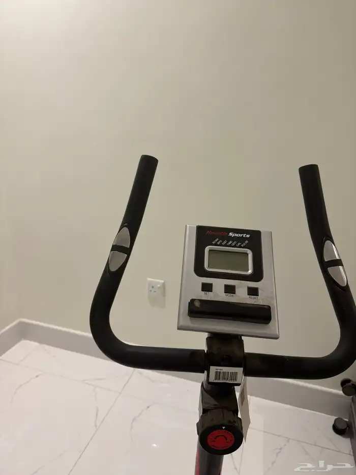 جهاز تمارين دراجه وطاوله شاشه 0