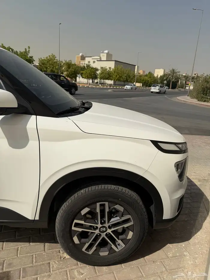 Hyundai Venue 2024 (Lease Transfer) 3