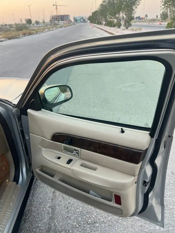 فورد جراند ماركيز 2010 نظيف مالك اول 34