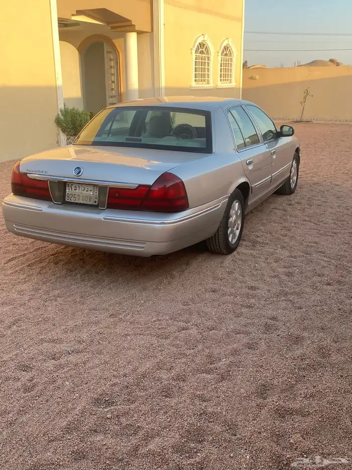 فورد قراند ماركيز 2004 وكاله وعلى الفحصللبيع او البدل 6