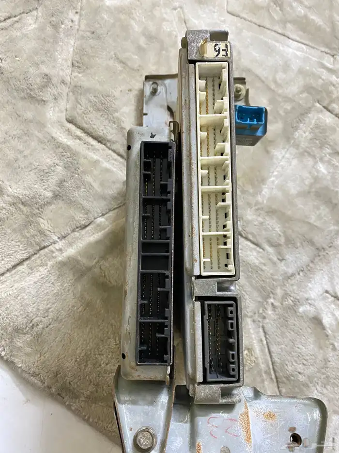 كومبيوتر لكزس 400 1