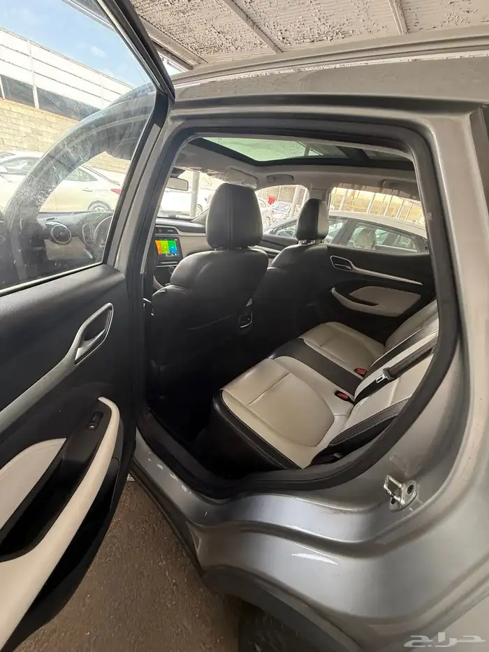 ام جي ZS 2022 البيع بنظام الايجار منتهي بالتمليك 8