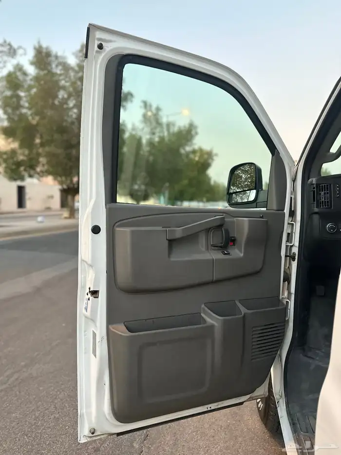 شفروليه إكسبرس موديل 2017 سعودي شاص طويل وزن 2500 فل 22