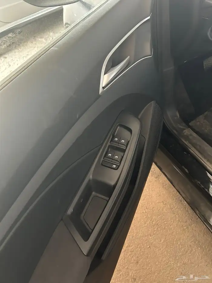 ام جي ثري ستاندر 2023 5