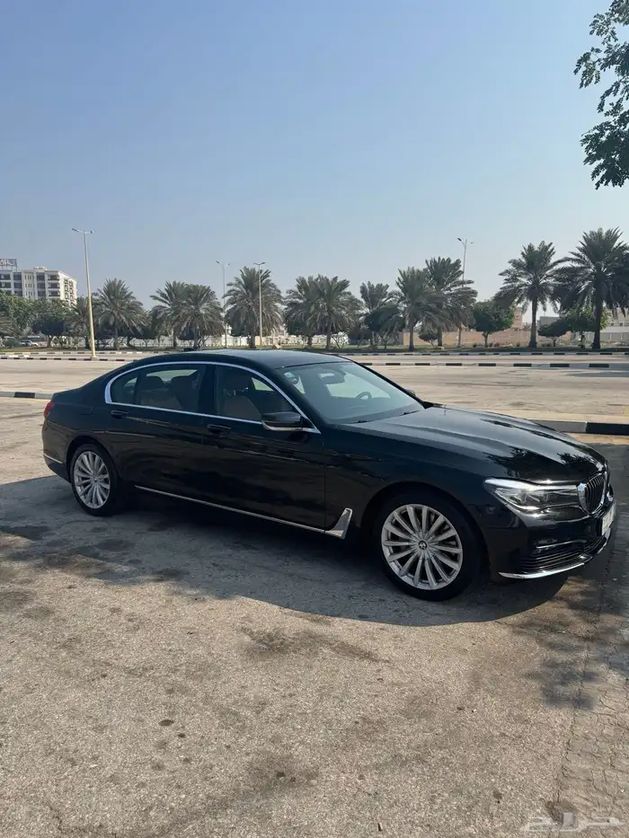 بي أم 2019 وكاله شرط الفئه السابعة 730Li 8
