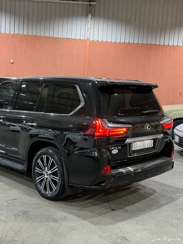 لكزس 2021 LX570 سبورت سعودي 4