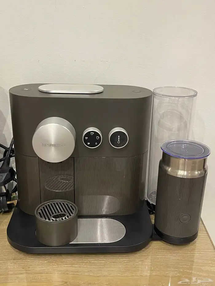 مكينة قهوة نسبريسو (شبه جديده) 0