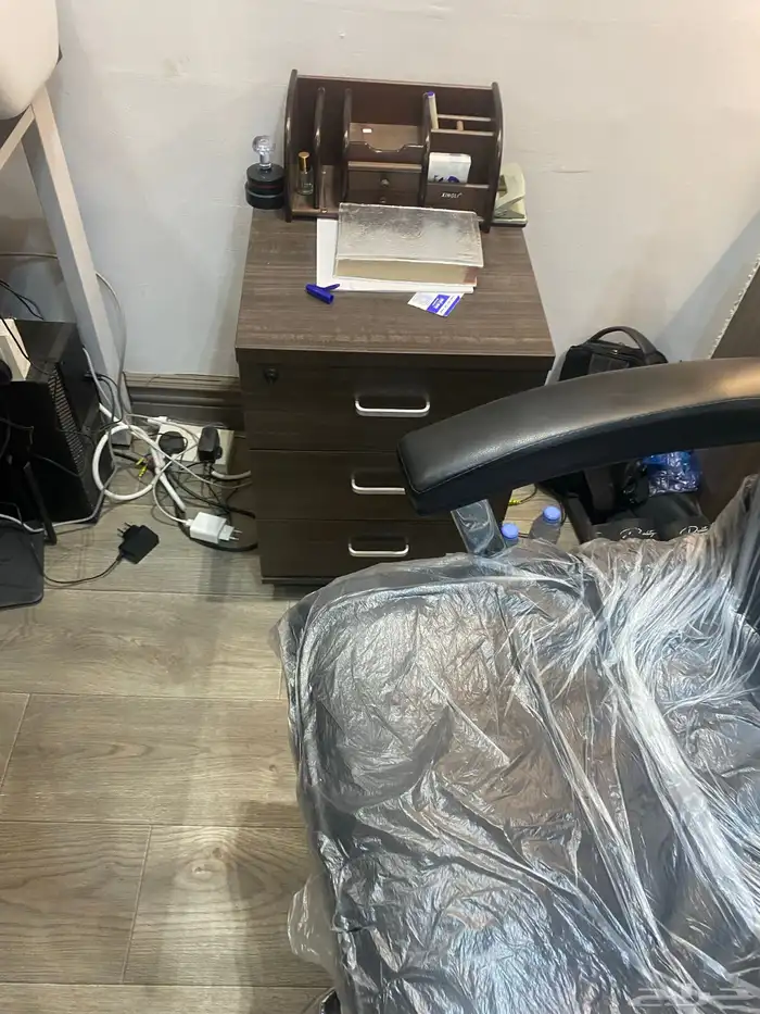 بيع مكتب و طابعه و وجهاز وجهاز كيمرات و تلفزون كيمرات 2