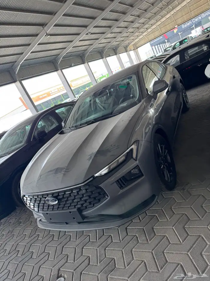 فورد توريس ( تريند - تيتانيوم ) 1