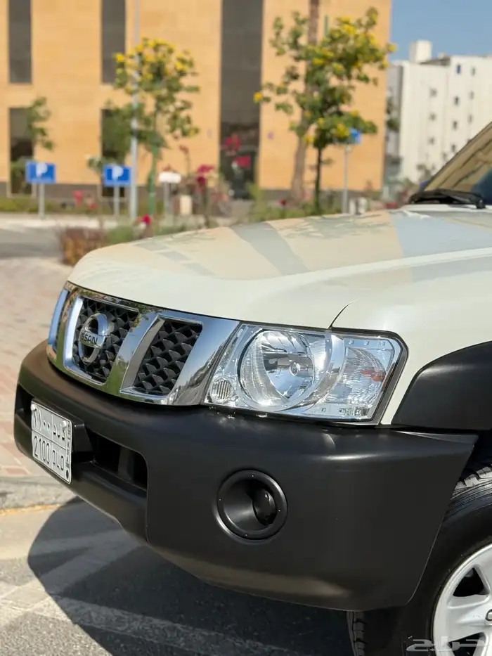 للبيع باترول فتك المديل 2020 عداد 100 12