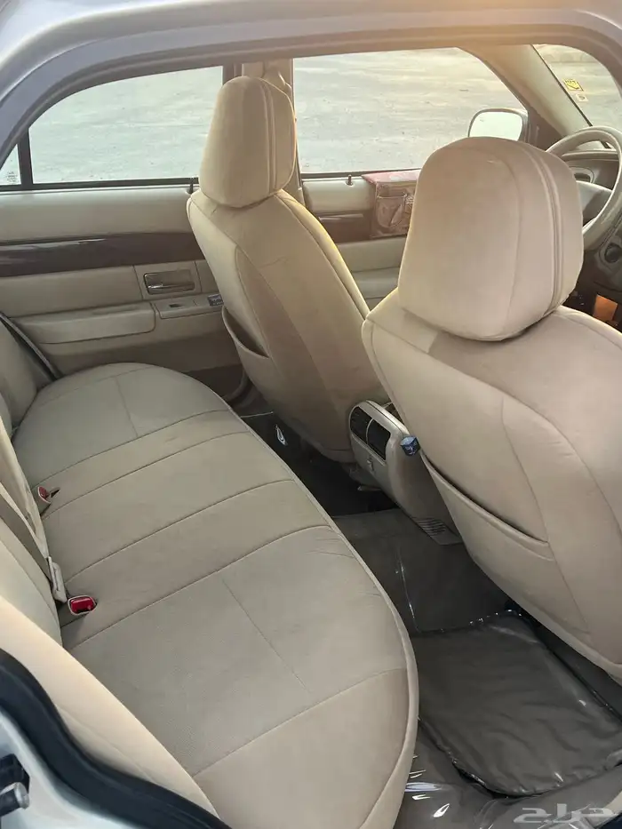 فورد جراند ماركيز 2010 نظيف مالك اول 29