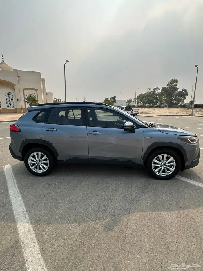 كورولا كروس اوفر هايبر 1