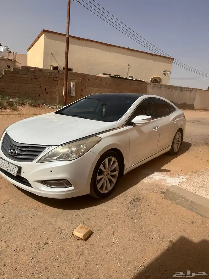 ازيرا 2014 فل كامل تشغيل بصمة وفتحتة سقف 4