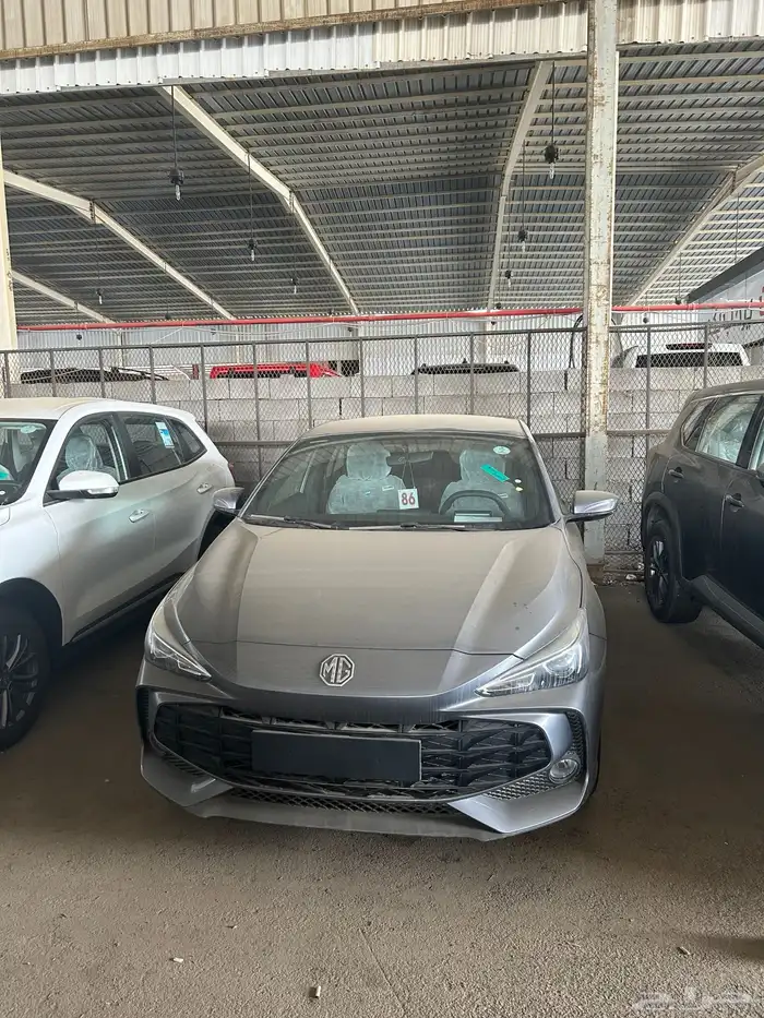 ام جي ثري ستاندر 2023 2