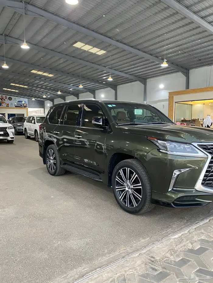 لكزس LX 570 2021 ممشى قليل 2