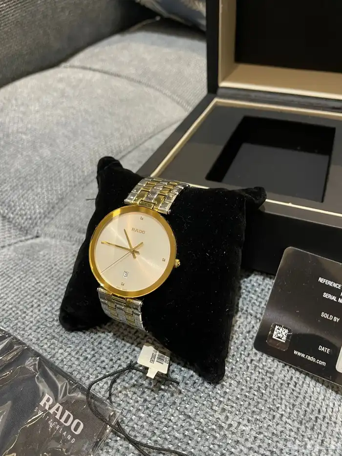 للبيع ساعه رادو فلورنس اخت الجديده 13