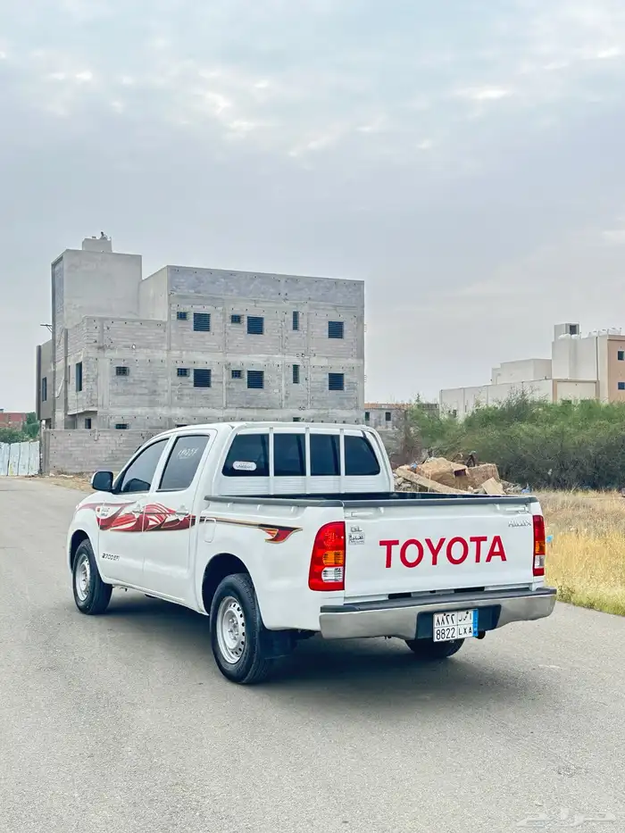 هايلوكس 2010 شد بلد يحمل لوحه مكرر 6