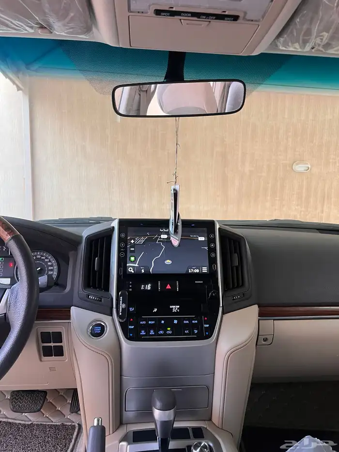 نوع المركبه لاندكروزر - بنزين 6 سلندر 2