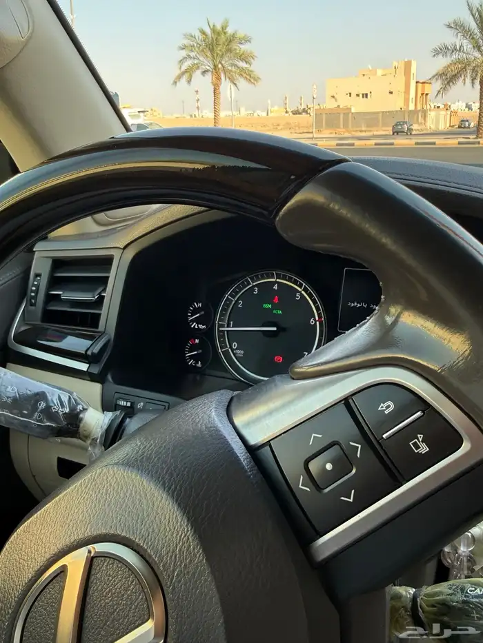 جيب لكزس LX 2018 لون كحلي منوة للمستخدم 5