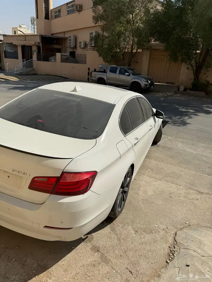 بي ام 2011 - 523 - 6 سلندر مصدوم للبيع 5