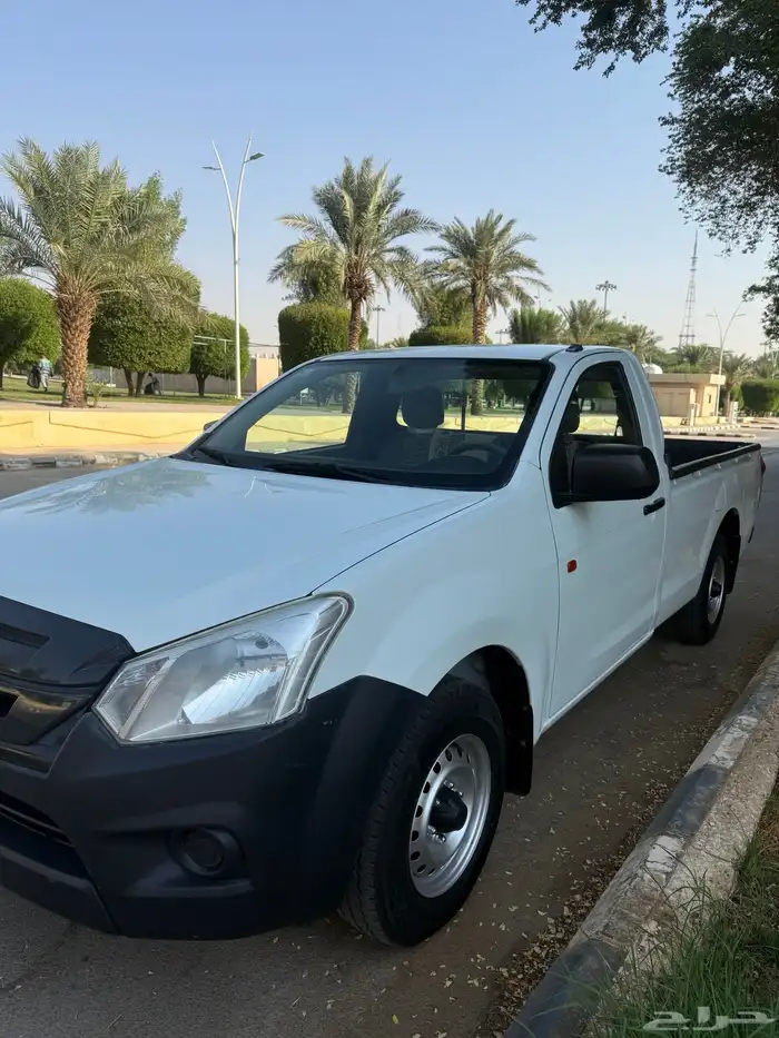 للبيع ايسوزو موديل 2022 نظيفة 20