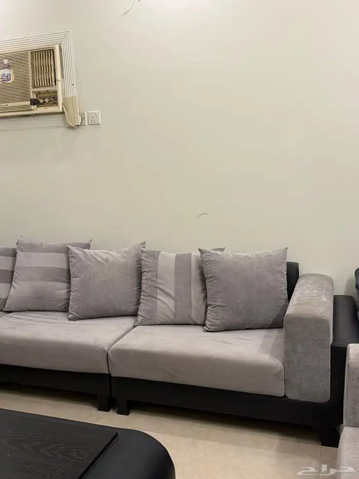 كنب اثاث شبه جديد 0