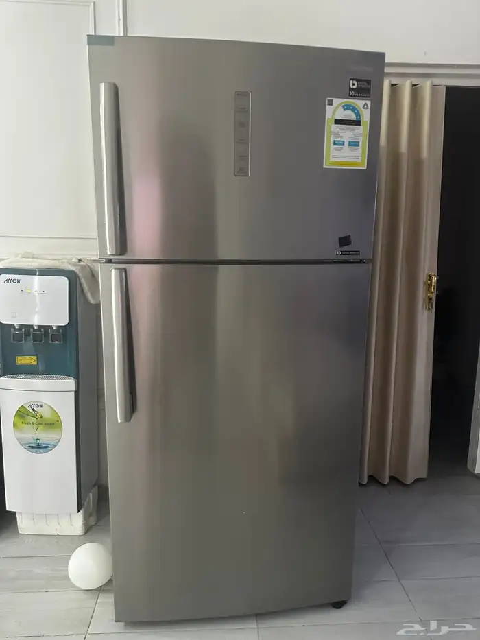 ثلاجه سامسونج 22 قدم عمرها 7 سنه استعمال شخصي 9