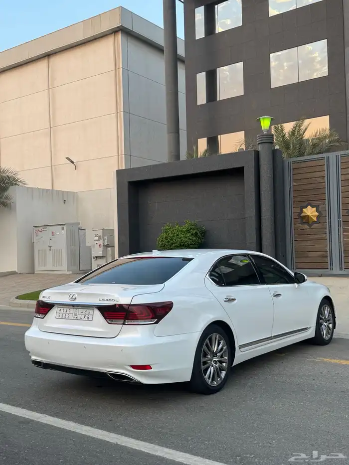 لكزس LS460L 2015 10