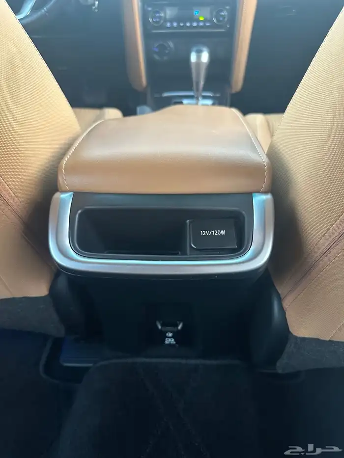 فورشنر 6 سلندر دبل (VX) 2023 ( بحالة الوكالة ) 46