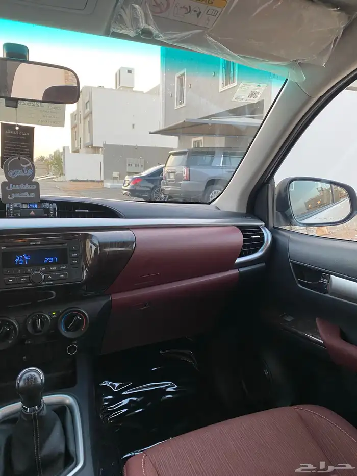 هايلوكس 2018 فل كامل وكاله ممشى 53الف مخزن بدون دبل 32