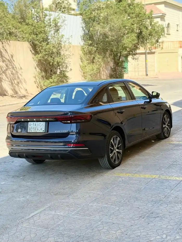 للبيع جيلي امجراند 2023 فل كامل 7