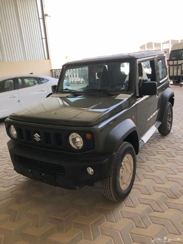 سوزوكي جيمني ستاندر دبل اوتوماتيك 3 باب 2025 4