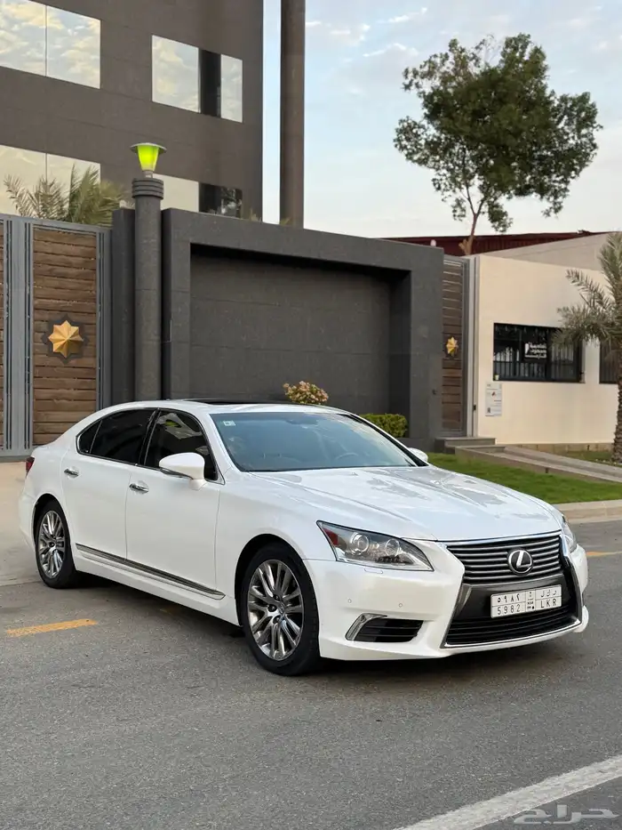 لكزس LS460L 2015 5