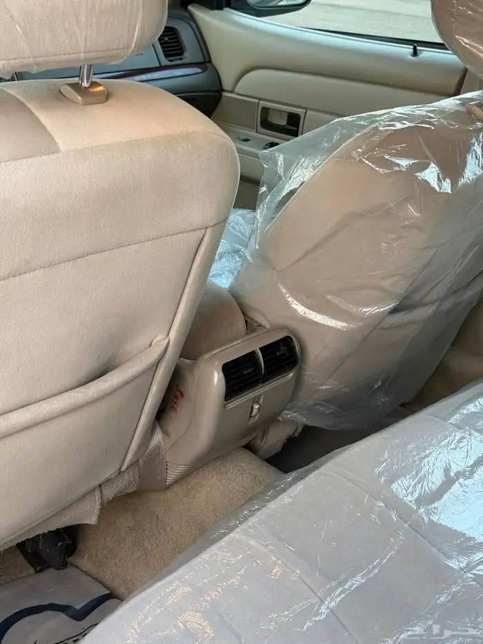 للبيع فورد فكتوريا 2011 نظيف شرط 19