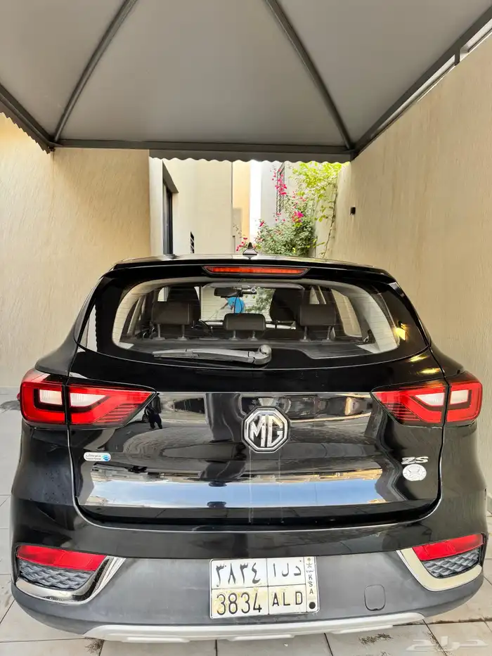 MG ZS 1