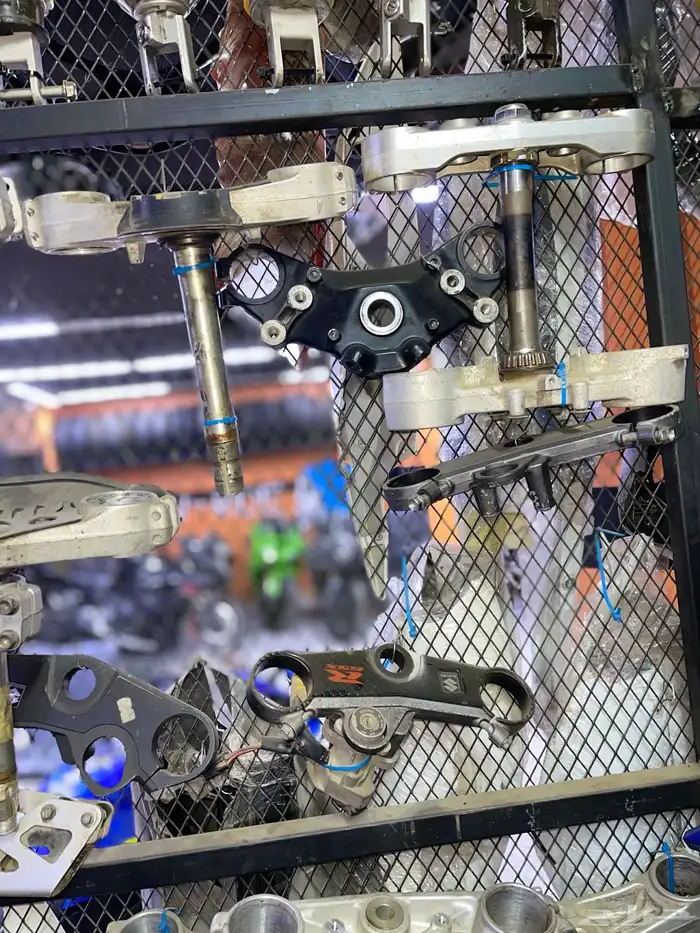 قطع ريسات بجميع الأنواع والموديلات 12