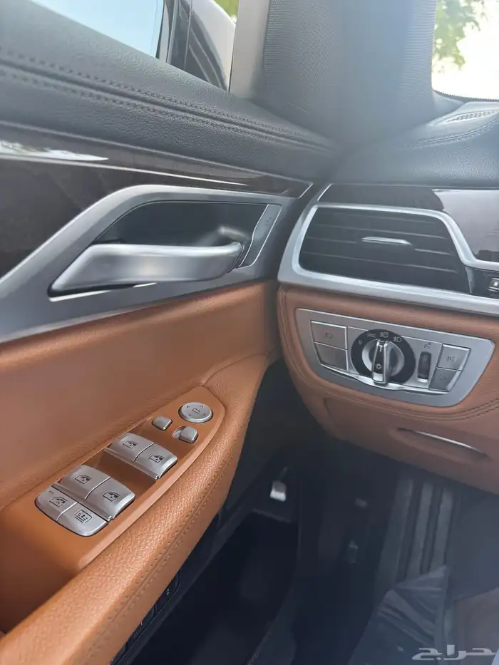 بي أم 2019 وكاله شرط الفئه السابعة 730Li 25