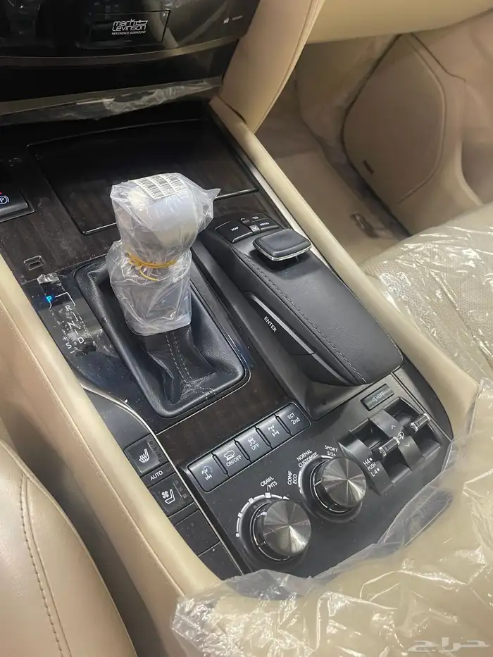 للبيع جيب لكزس LX2018 سعودي 27