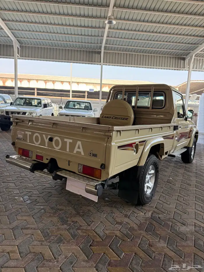 تويوتا شاص رفرف سعودي موديل 2018 12