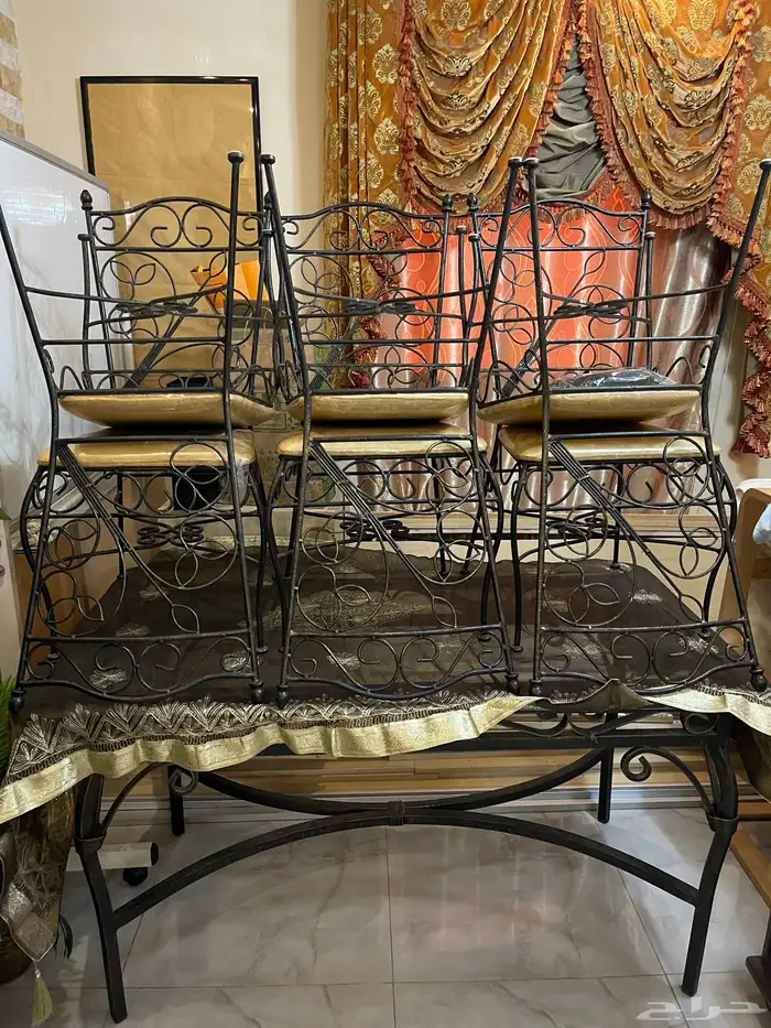 طاولة سفرة فخمة جدا تفصيل جديدة بسعر طيب 0