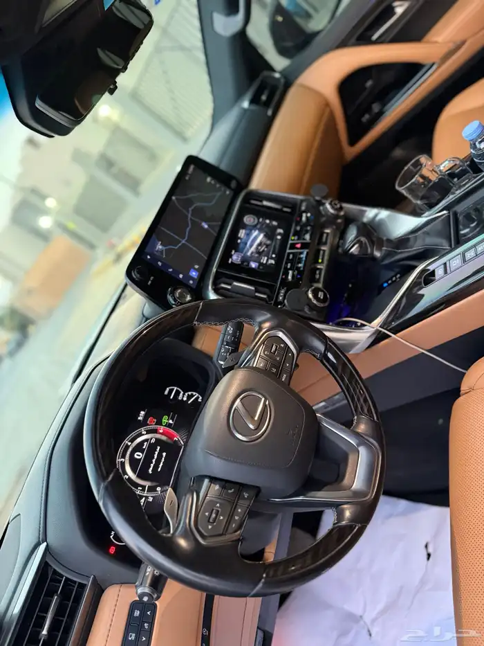 للبيع لكزس 2022 بي بي اسود سعودي 25