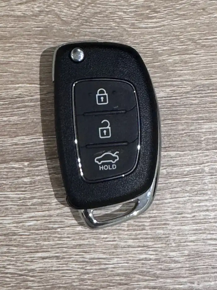 مفتاح اكسنت 2021 للبيع وكاله لم يستخدم البيع 200 ريال. 1