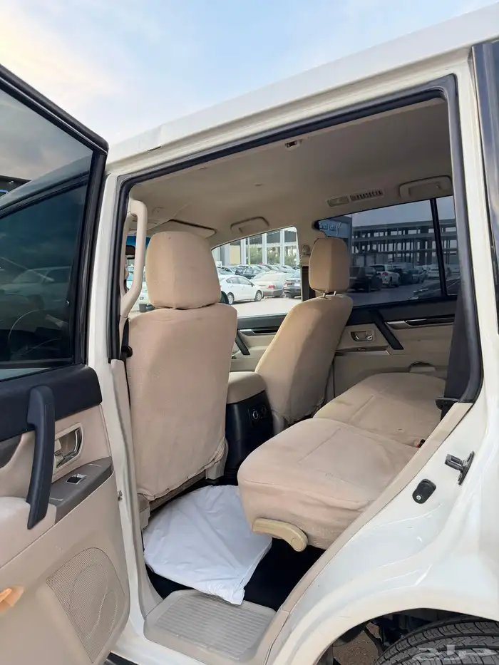 ميتسوبيشي باجيرو 3