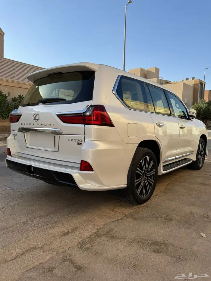 جيب لكزس 2018 مخزن 10