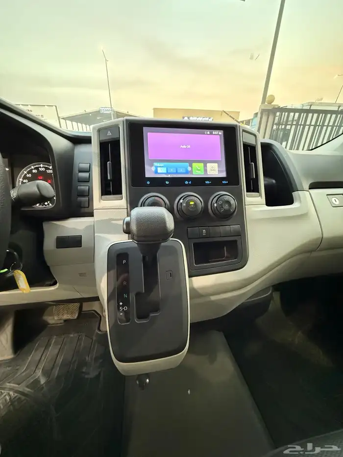 تويوتا هاي اس فان بضاعة 2025 ديزل 9